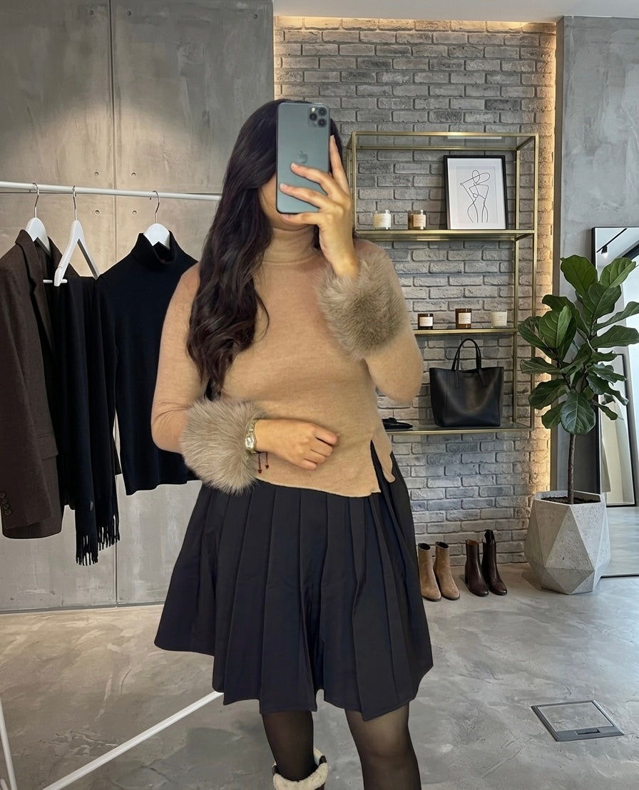 Pull Col Roulé Chic – Détails Fourrure Élégants